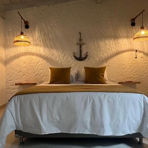Habitación Estándar con Cama Queen